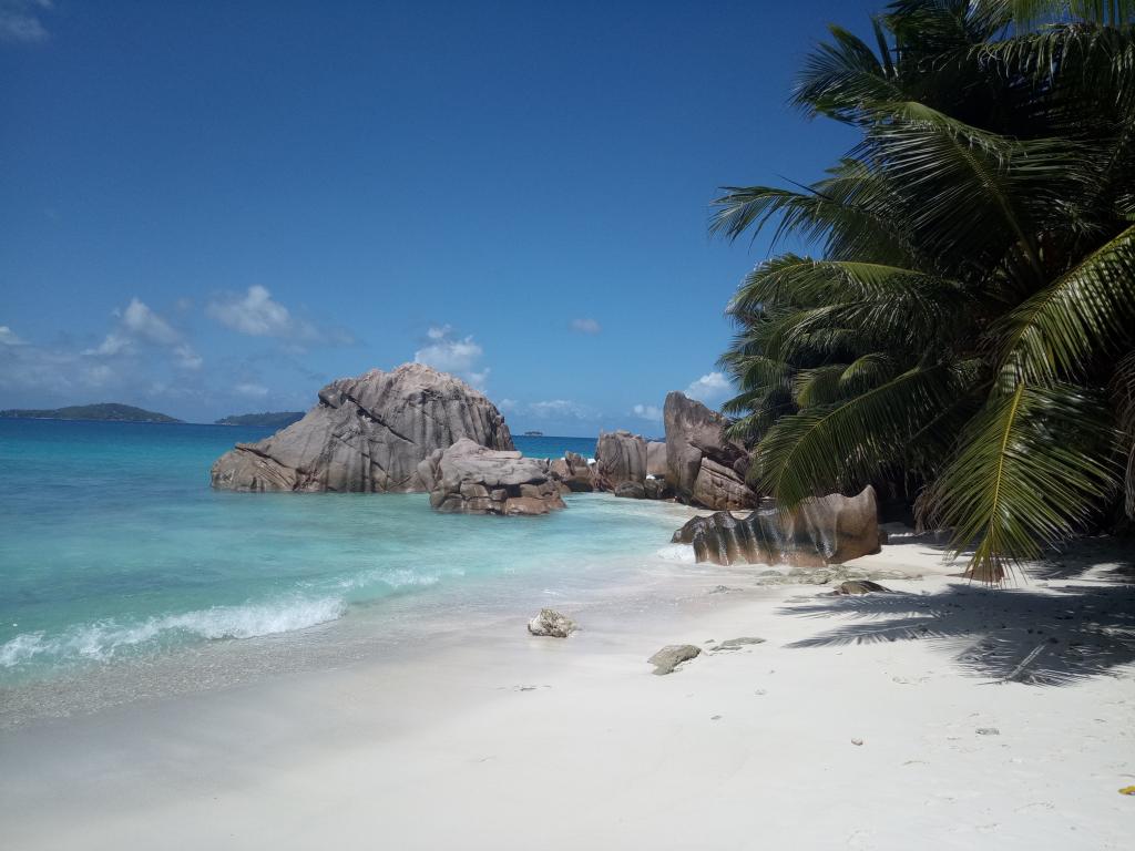 <beach>11|Anse Patates</beach>, La Digue