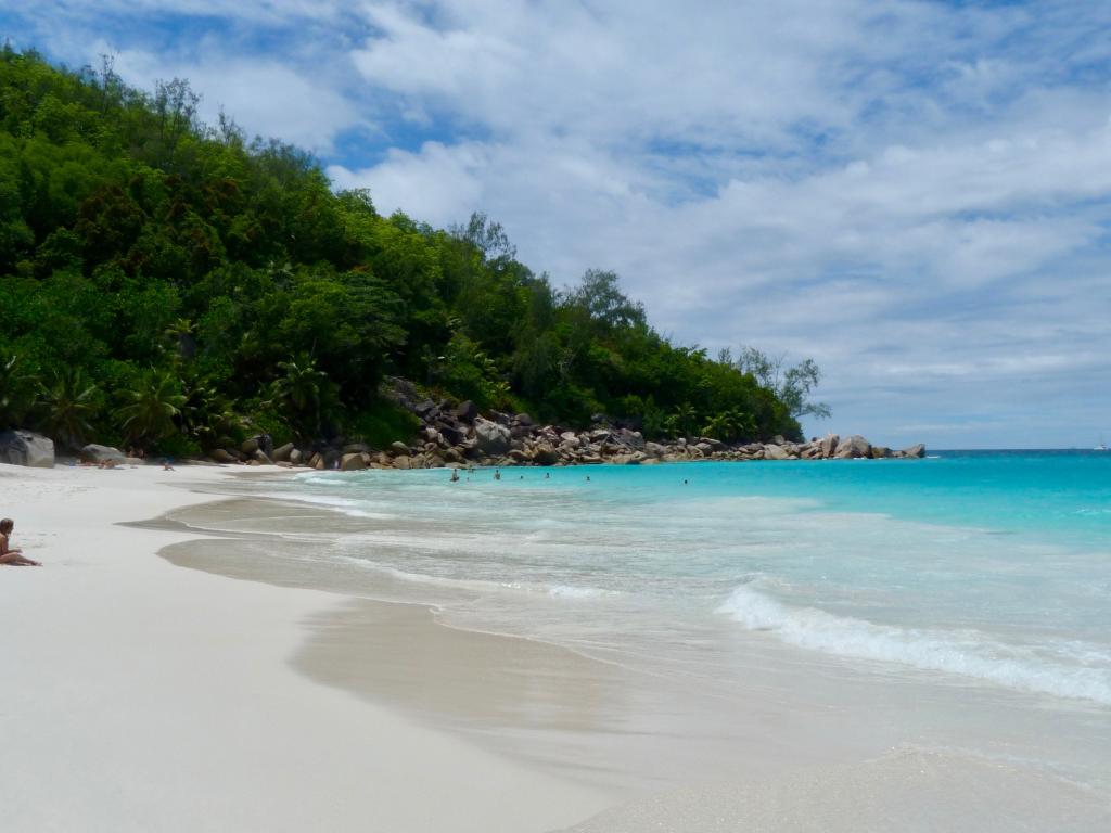 <beach>69|Anse Georgette</beach>