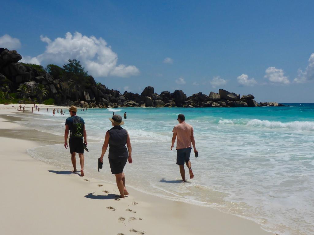 <beach>17|Grand Anse</beach>, La Digue