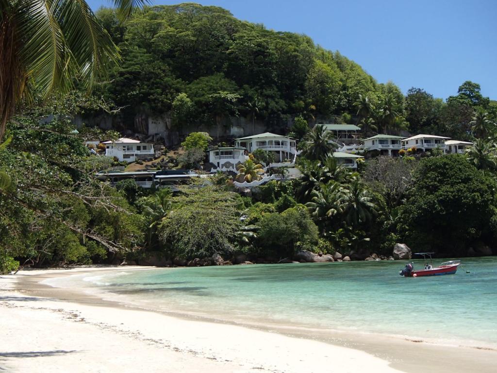 Baie Lazare auf Mahé