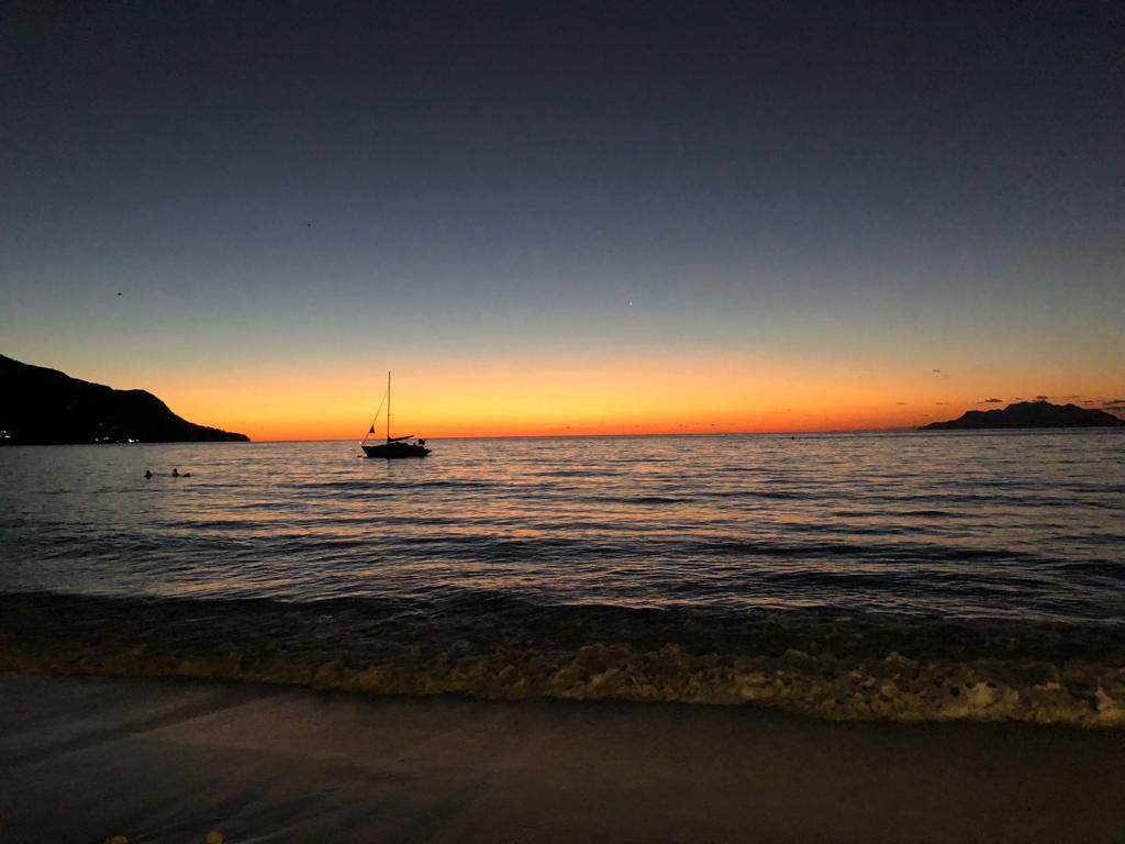 Tramonto a Beau Vallon, Mahé