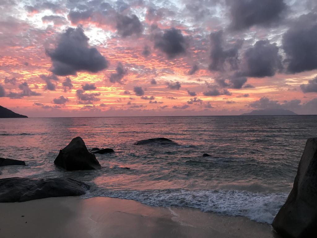 Sonnenuntergang am Beach House, Mahé