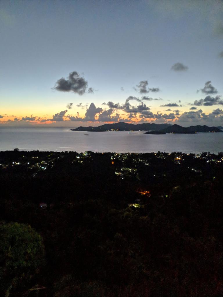 La-Digue sunset dinner