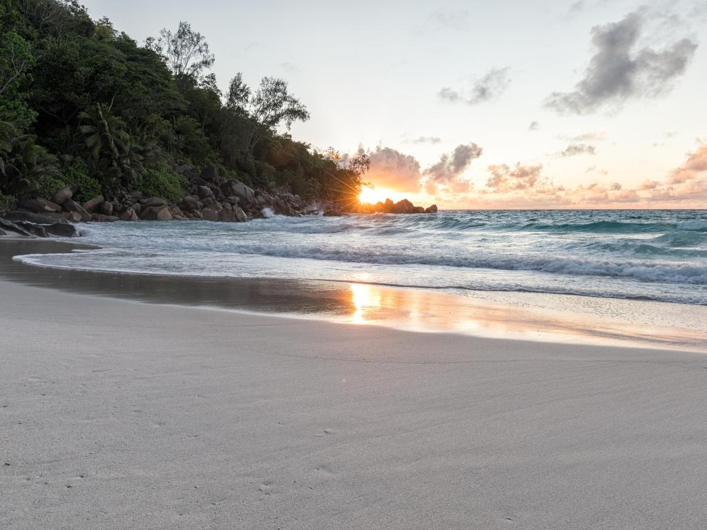 Sonnenuntergang an der Anse Source d'Argent