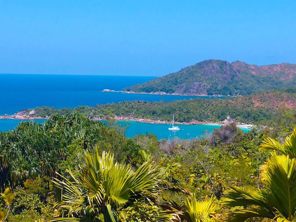 Anse Lazio, Praslin