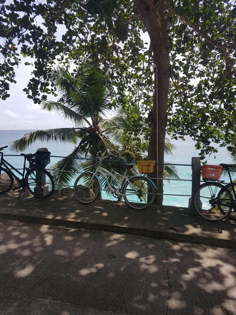 Fahrradtour auf La Digue