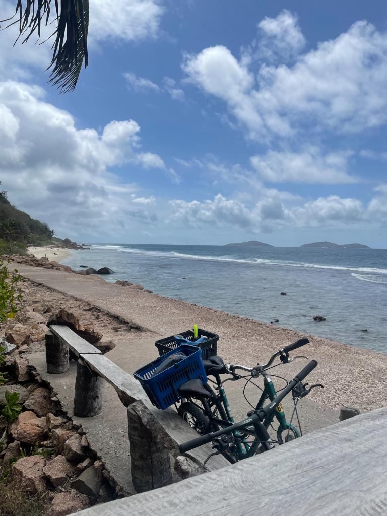 Radtour auf La Digue