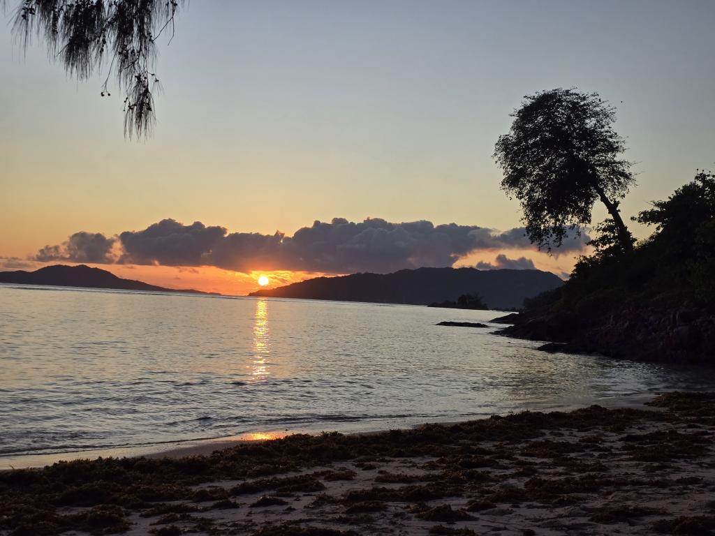 Sonnenaufgang Praslin