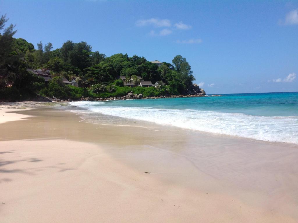 <beach>48|Carana beach</beach> - Mahé