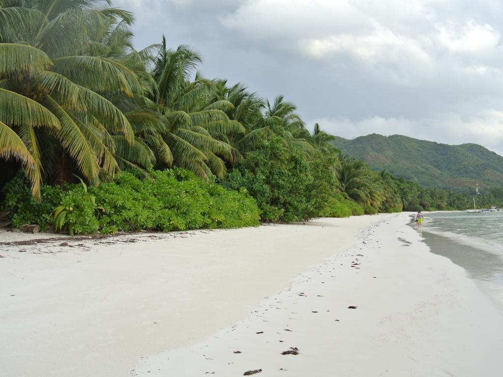 Strand von unserer Unterkunft auf Prasline