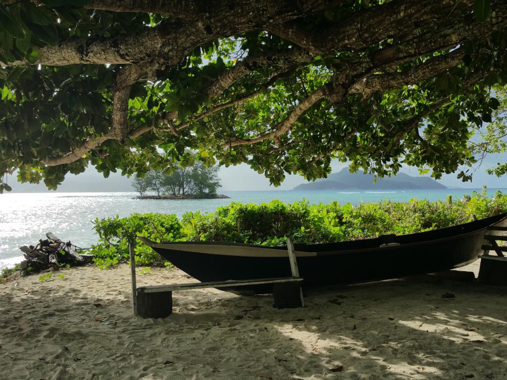 Strand auf La Digue