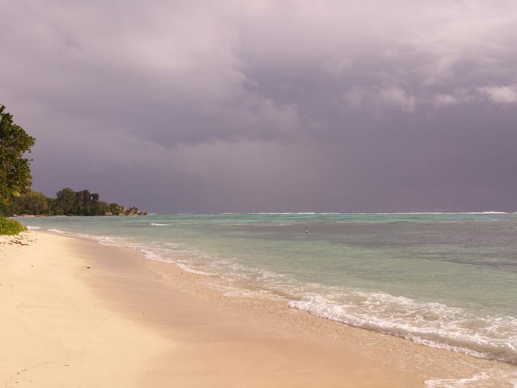 Strand auf La Digue