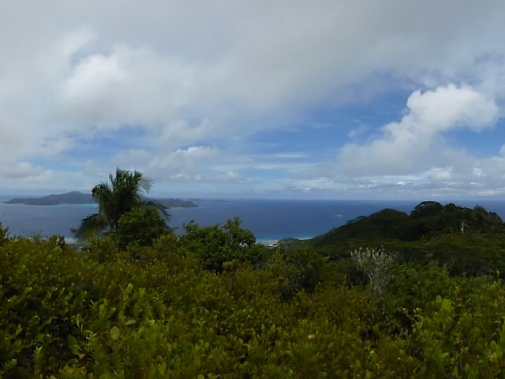 La Digue, vue en haut du Nid d’Aigle