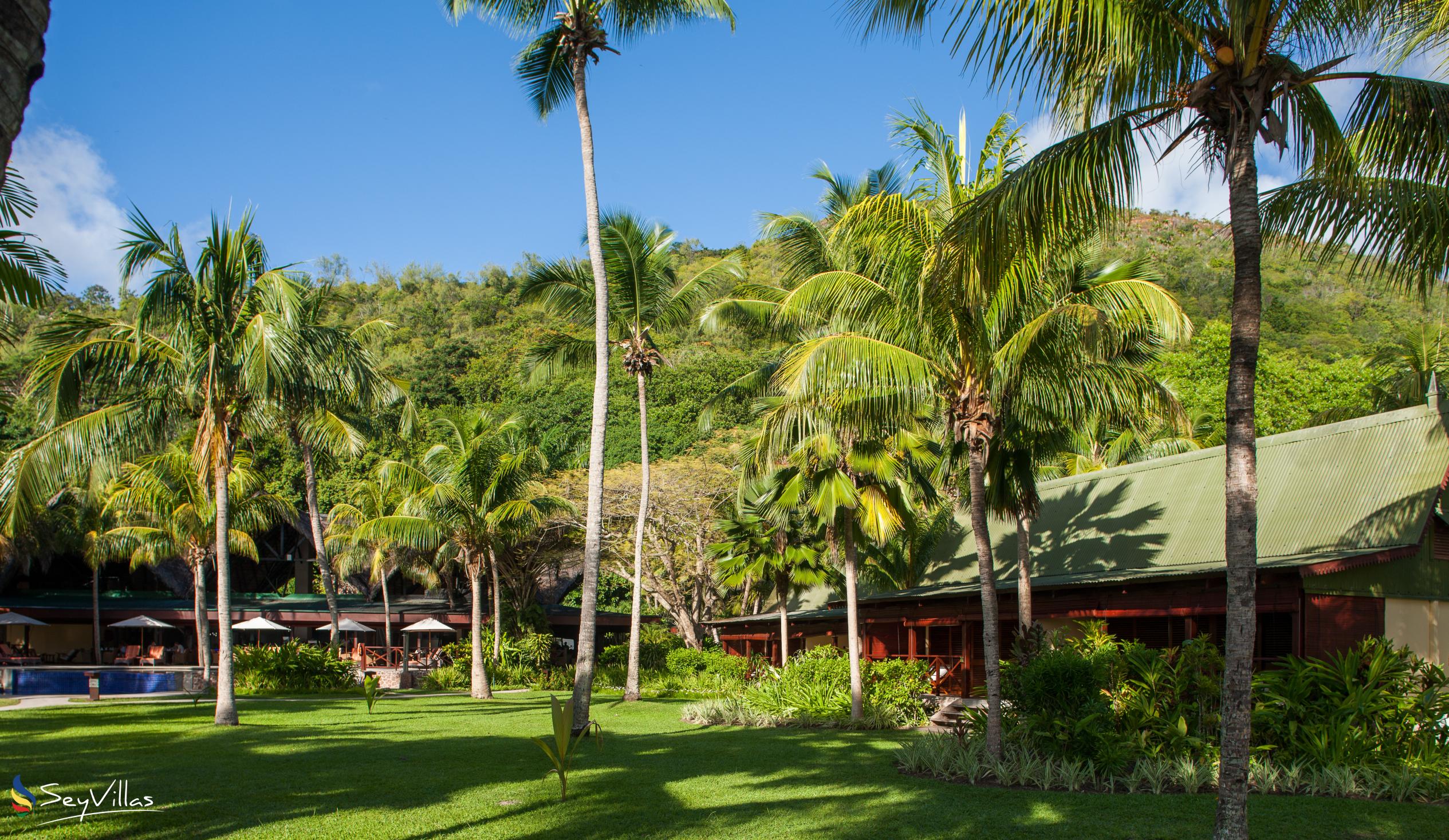 Photo 24: Paradise Sun Hotel - Outdoor area - Praslin (Seychelles)