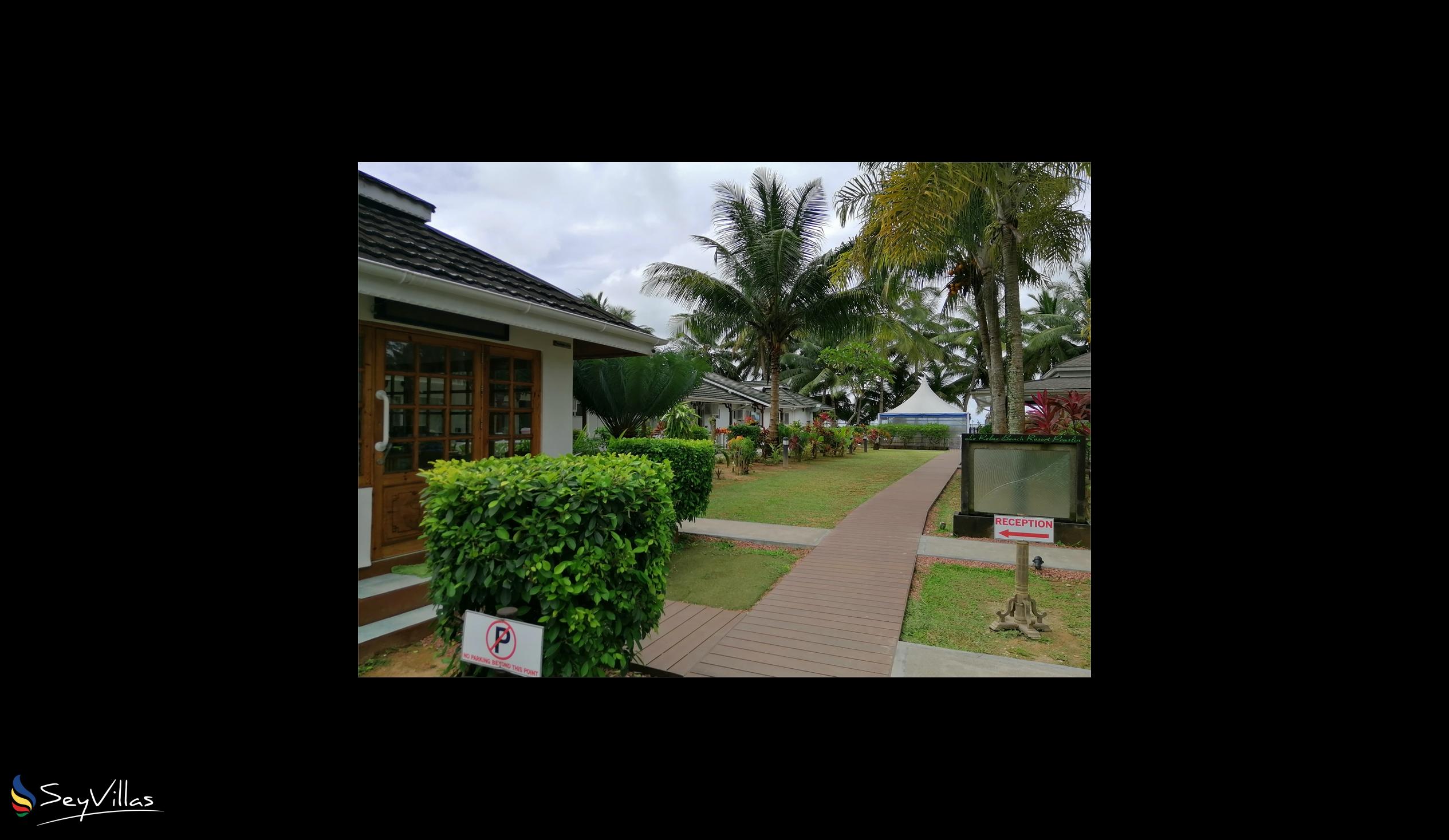 Photo 30: Le Relax Beach Resort - Outdoor area - Praslin (Seychelles)