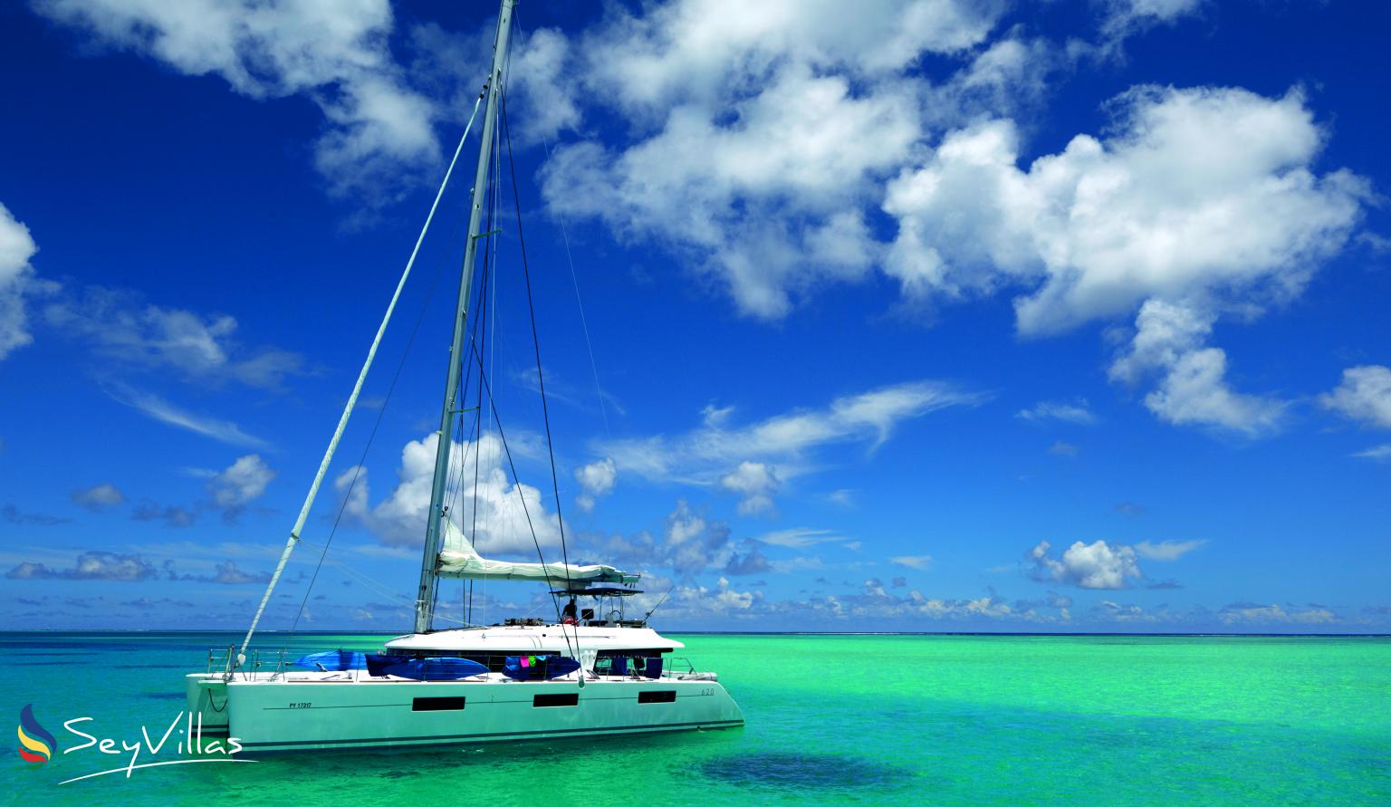 dream yacht charters raiatea