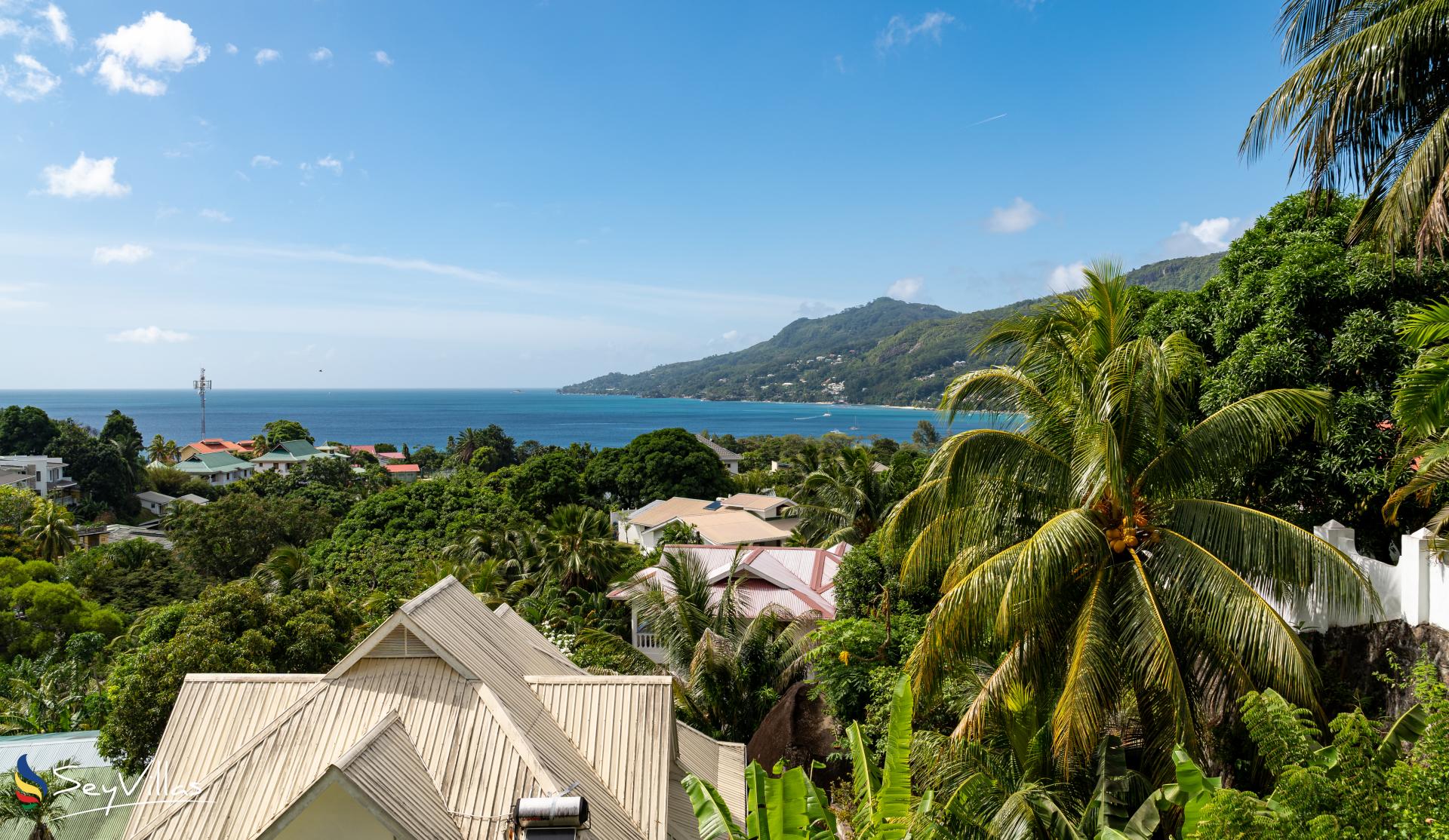 bottle-palm-villa-villa-aussenbereich-mah-seychellen-foto-1