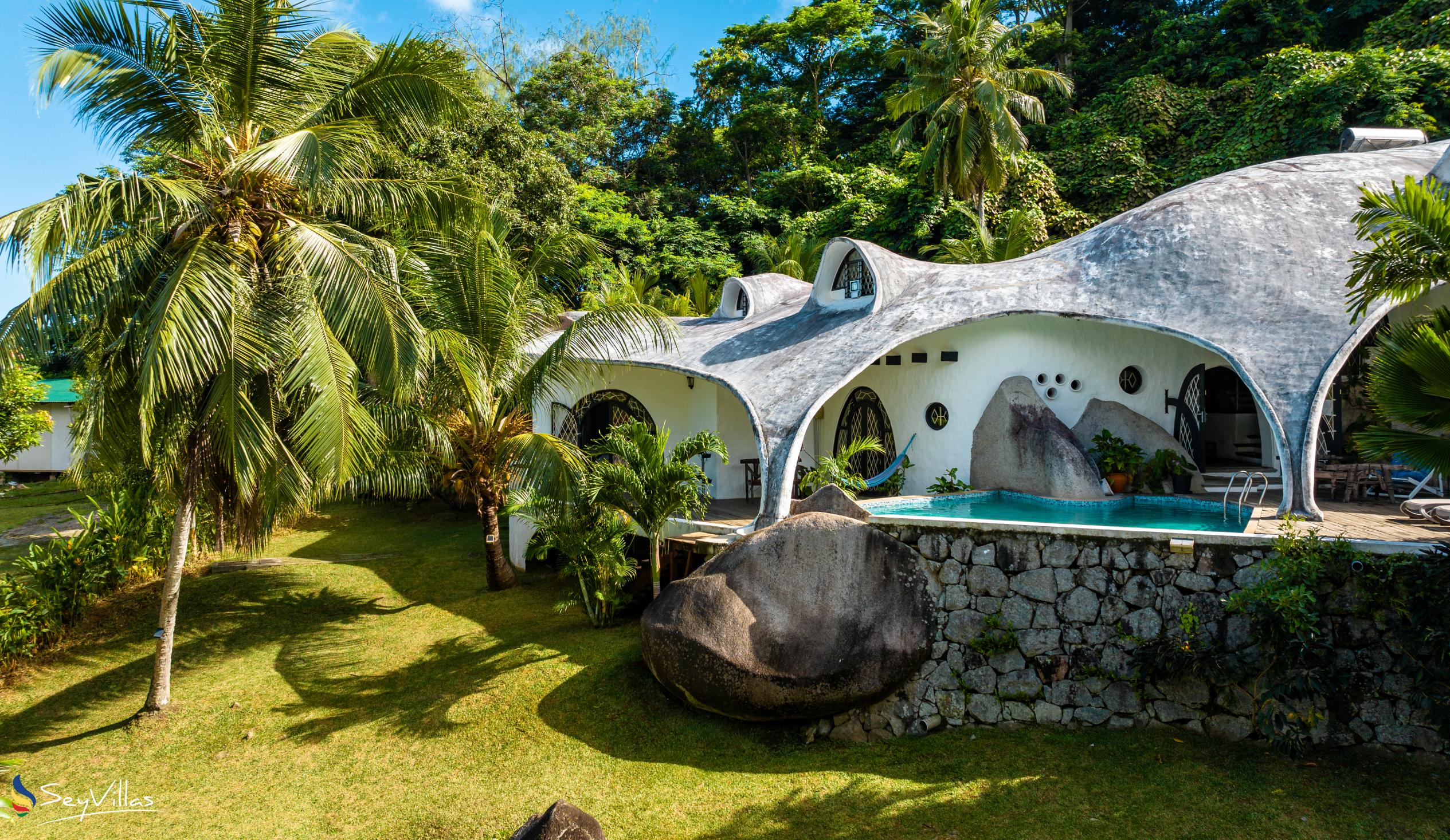 Photo 9: Brown Sugar Lodge - Outdoor area - Mahé (Seychelles)