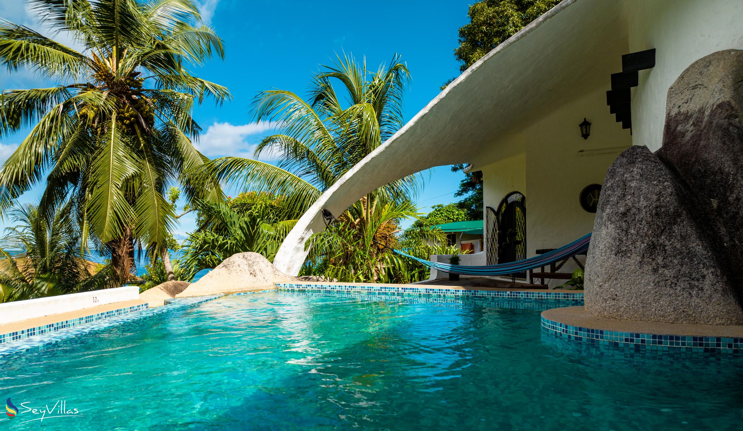 Photo 5: Brown Sugar Lodge - Outdoor area - Mahé (Seychelles)