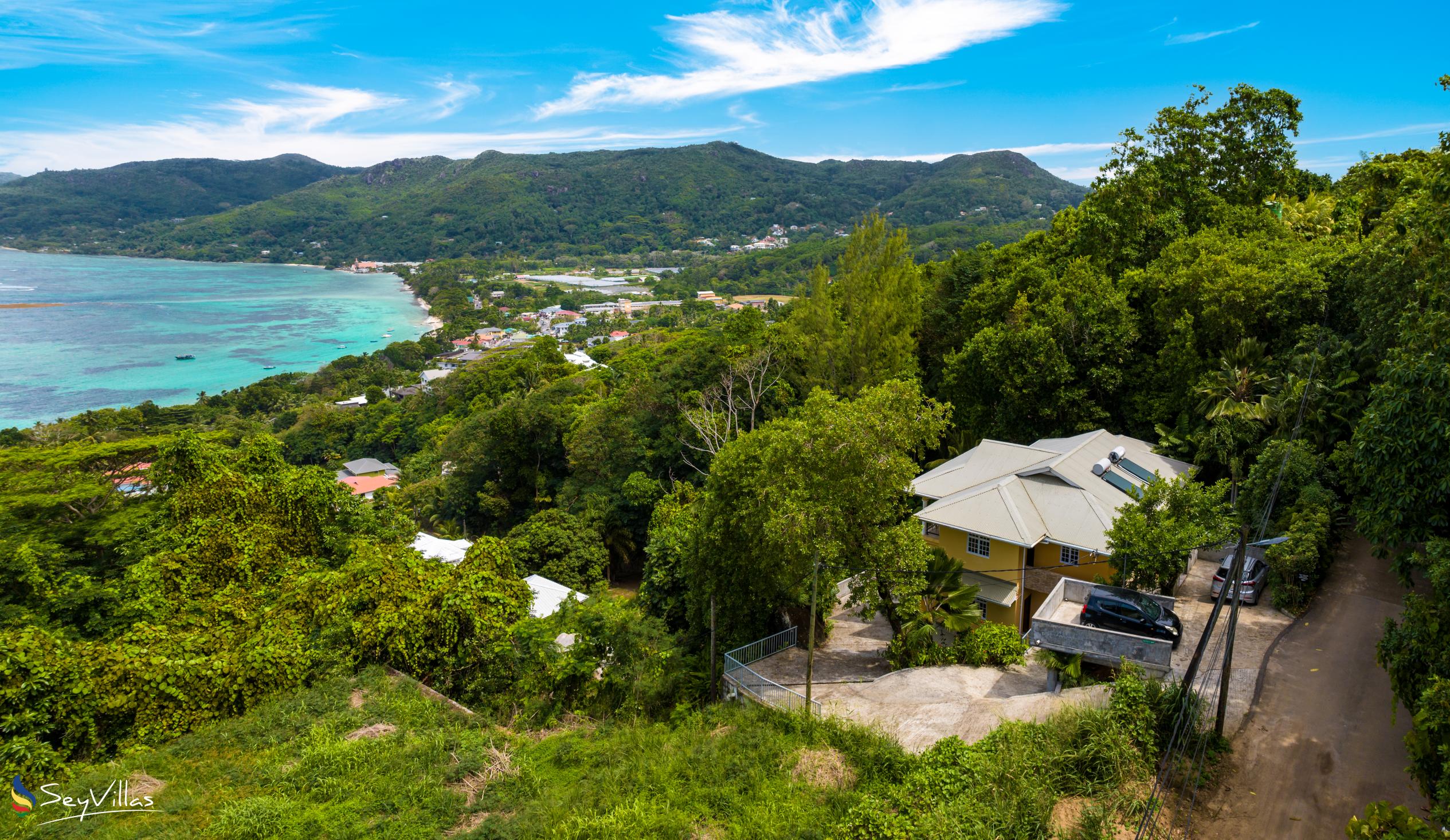 Photo 1: Anse Royale Bay View Apartments - Outdoor area - Mahé (Seychelles)