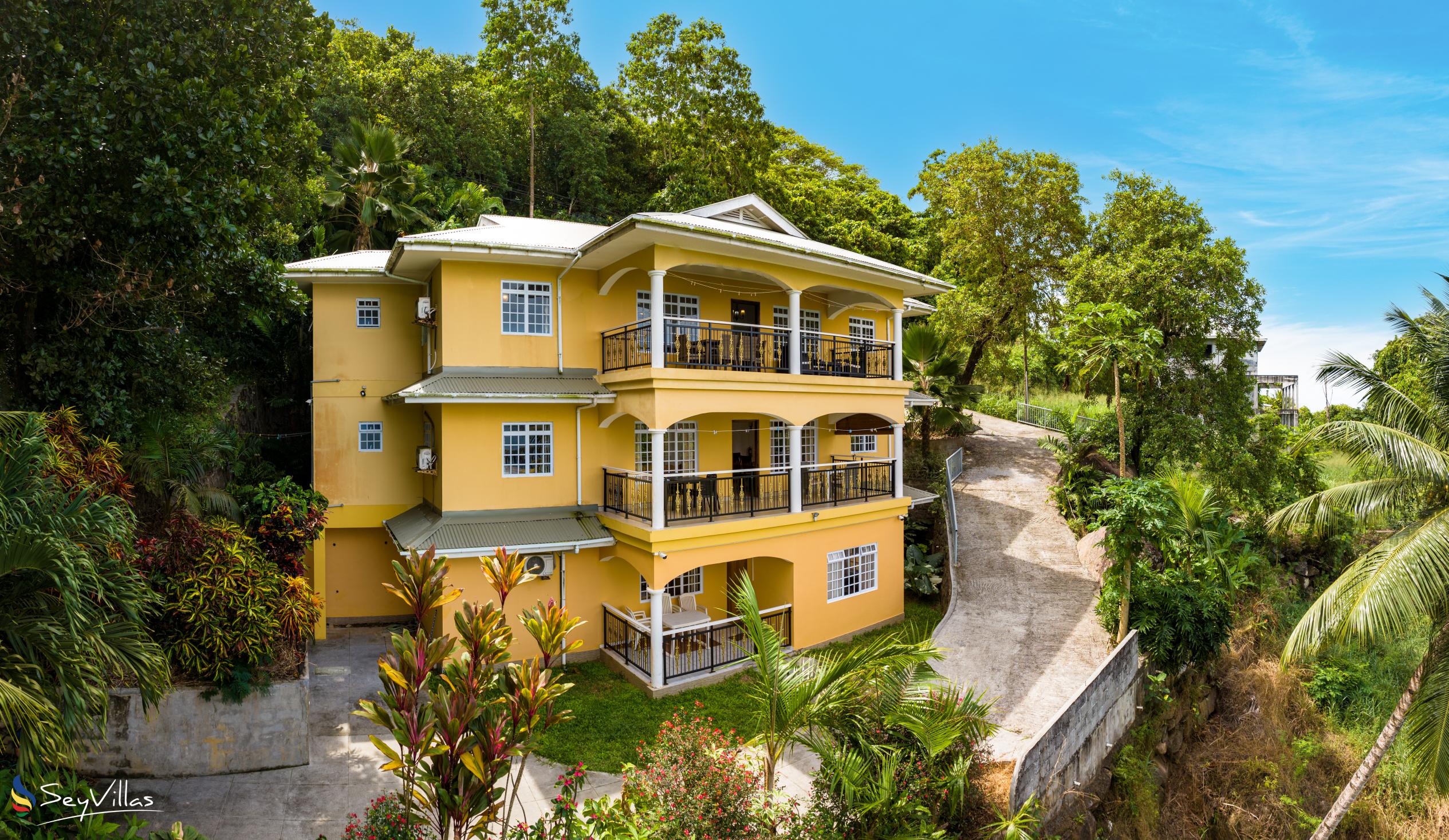 Photo 7: Anse Royale Bay View Apartments - Outdoor area - Mahé (Seychelles)