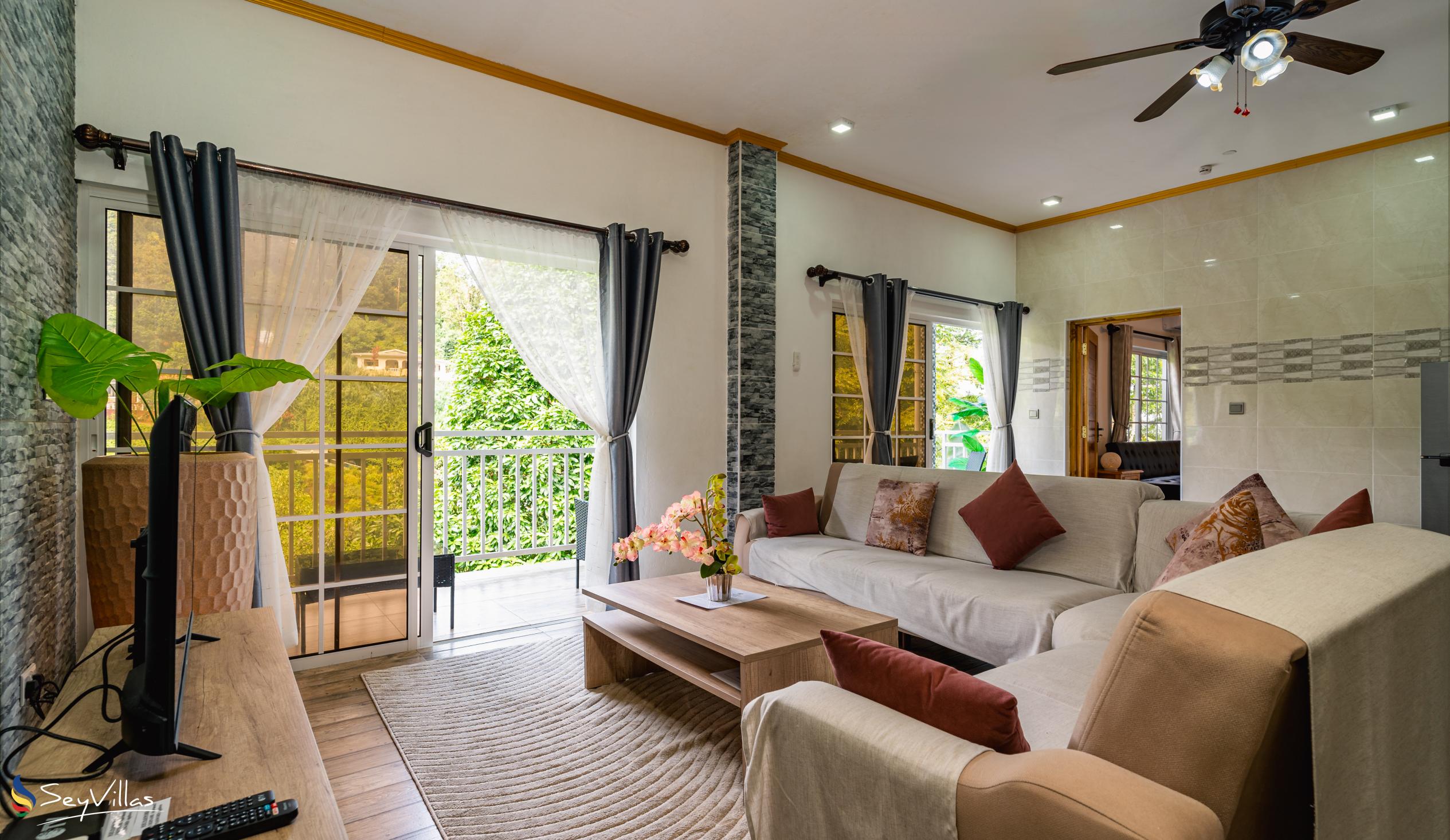 Photo 22: Paradise Breeze Apartments - Deluxe 1-Bedroom Apartment - Mahé (Seychelles)