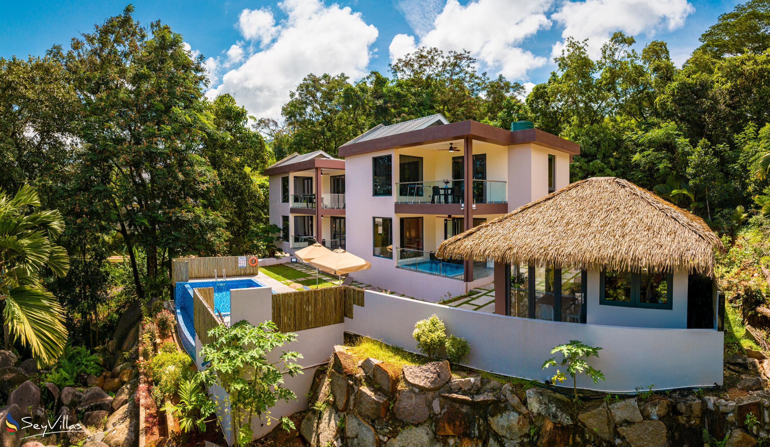 Photo 2: Riverside Retreat (Seychelles) - Outdoor area - Mahé (Seychelles)