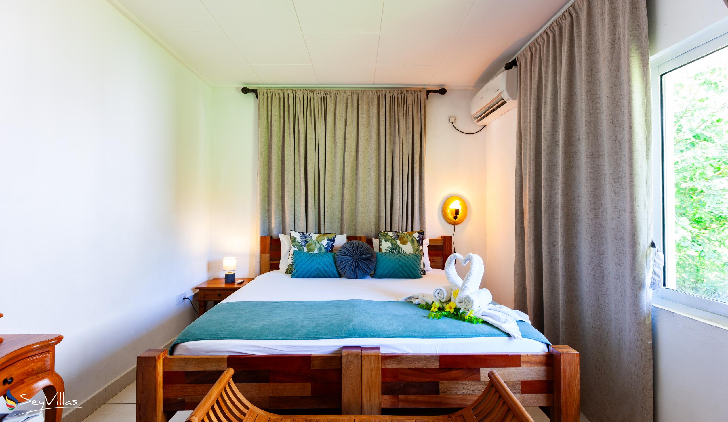 Photo 41: Lucy's Guesthouse - Twin Room (ground floor) - La Digue (Seychelles)