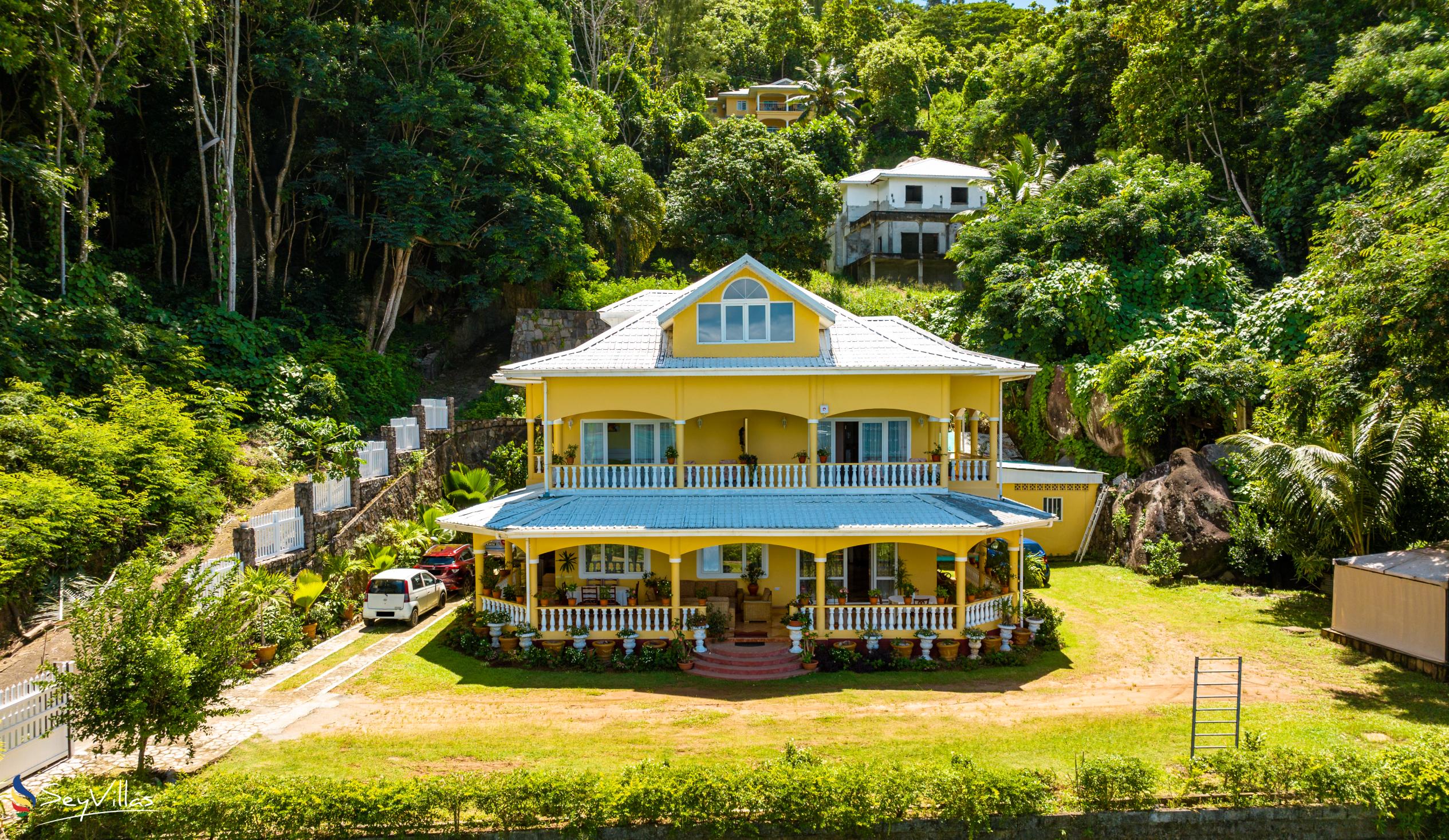 Photo 2: SeyBreeze Villa Guest House - Outdoor area - Mahé (Seychelles)