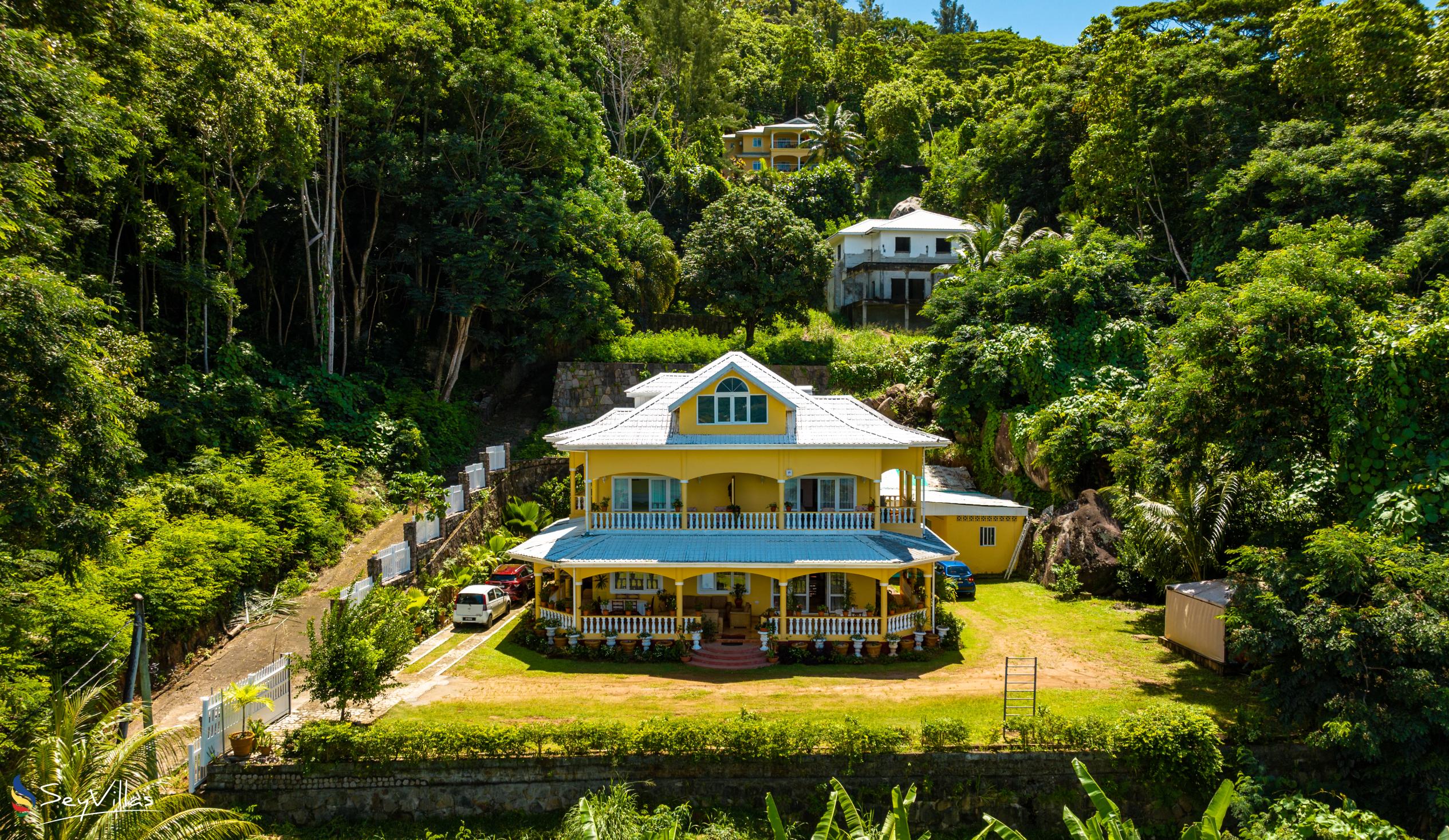 Foto 1: SeyBreeze Villa Guest House - Aussenbereich - Mahé (Seychellen)