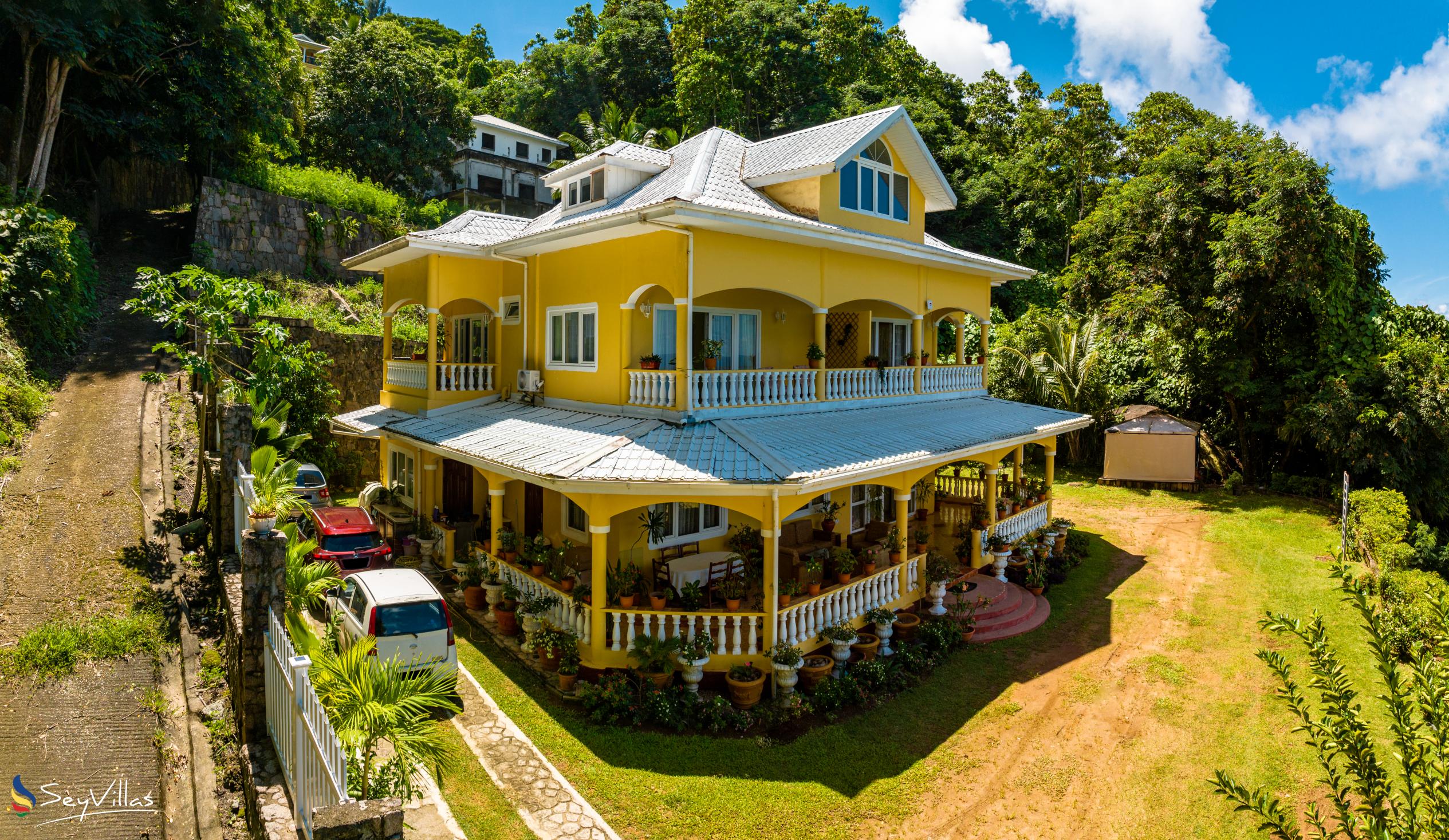 Photo 4: SeyBreeze Villa Guest House - Outdoor area - Mahé (Seychelles)