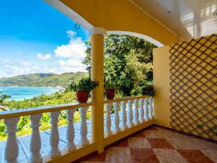 Chambre double deluxe avec balcon et vue sur mer