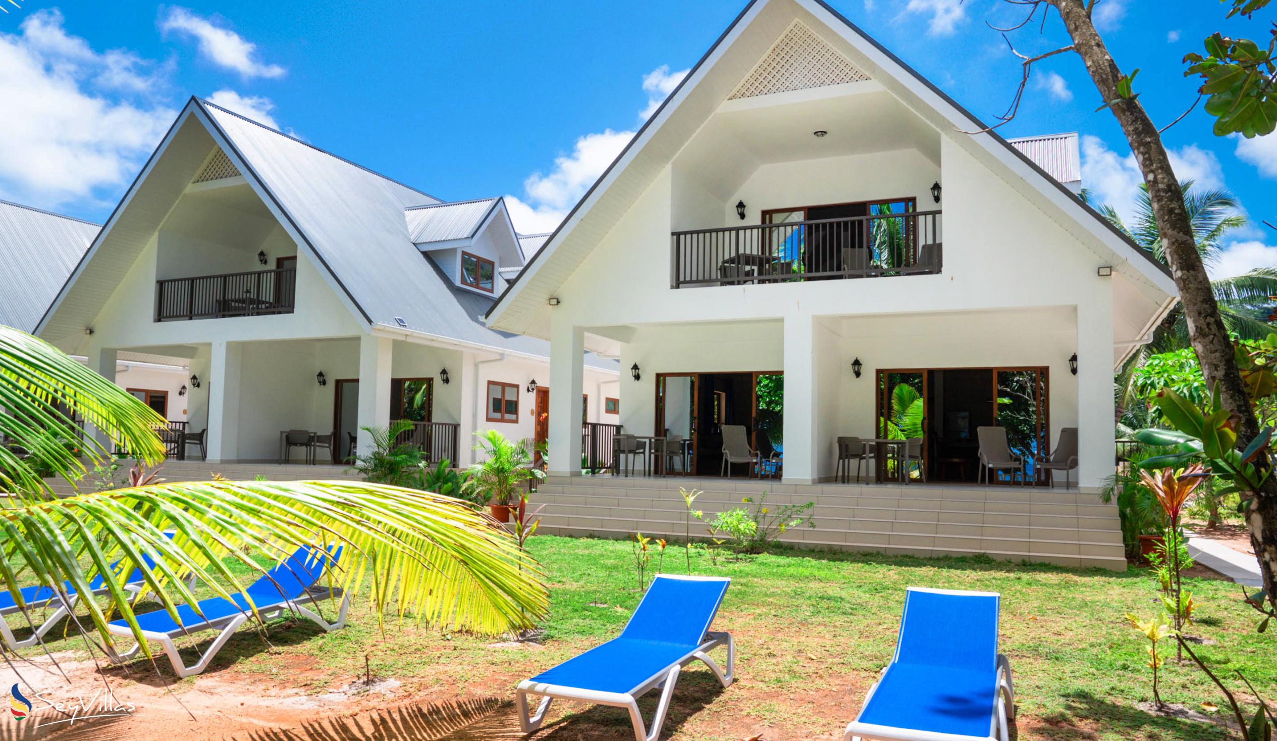 Photo 15: Lazio Beach Residence - Outdoor area - Praslin (Seychelles)