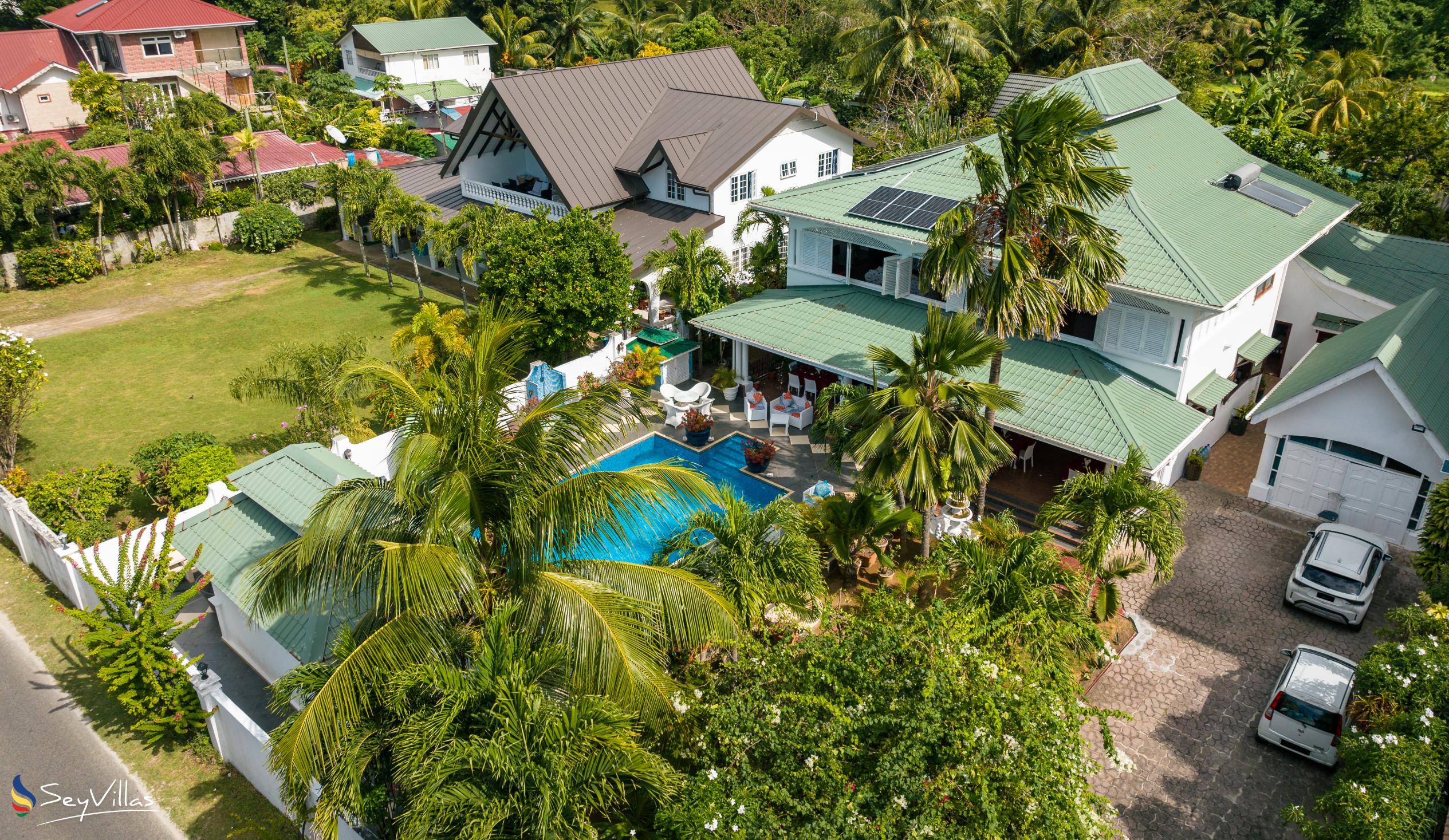 Photo 14: Le Bonheur Villa - Outdoor area - Mahé (Seychelles)