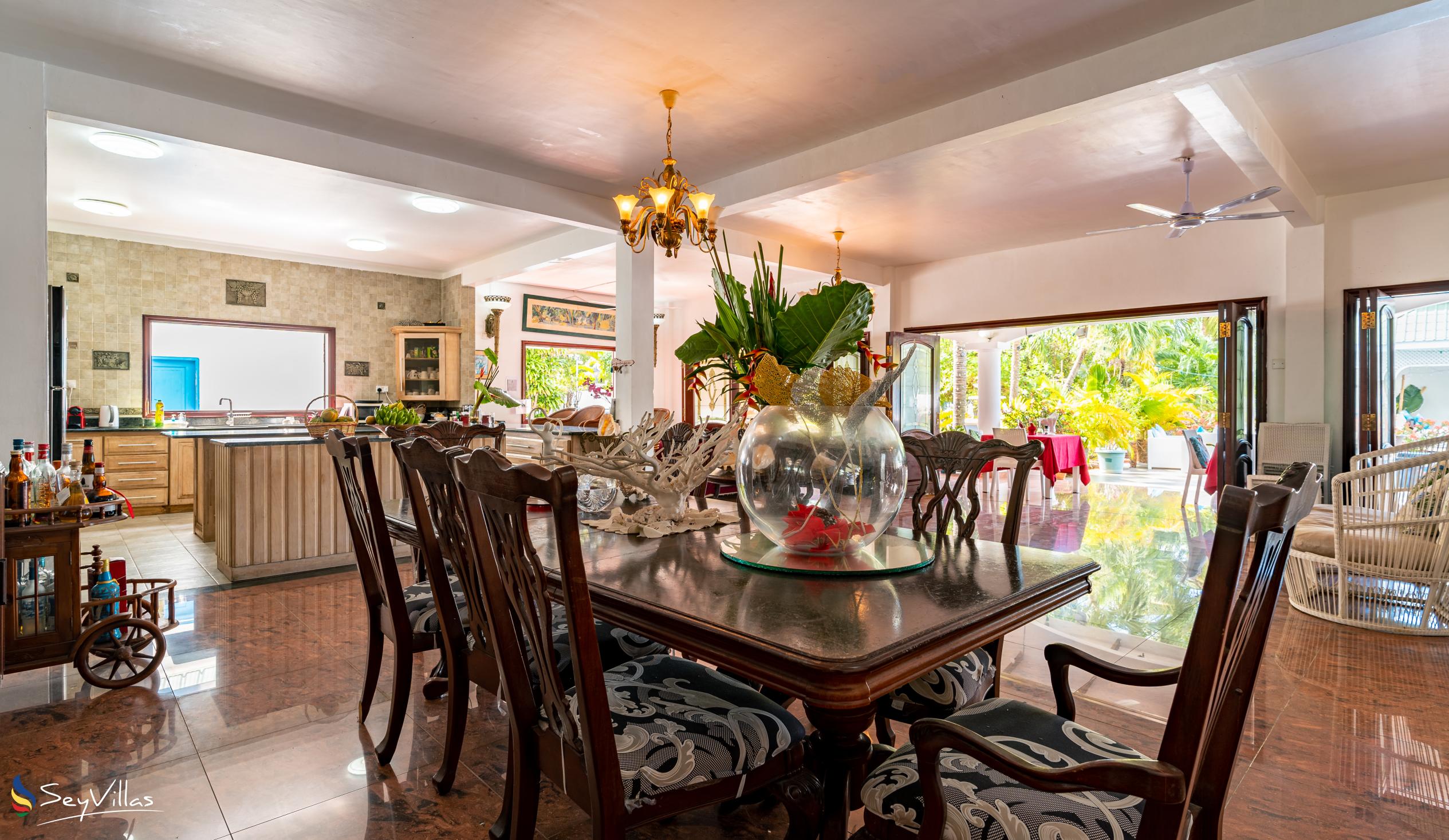 Photo 27: Le Bonheur Villa - Indoor area - Mahé (Seychelles)