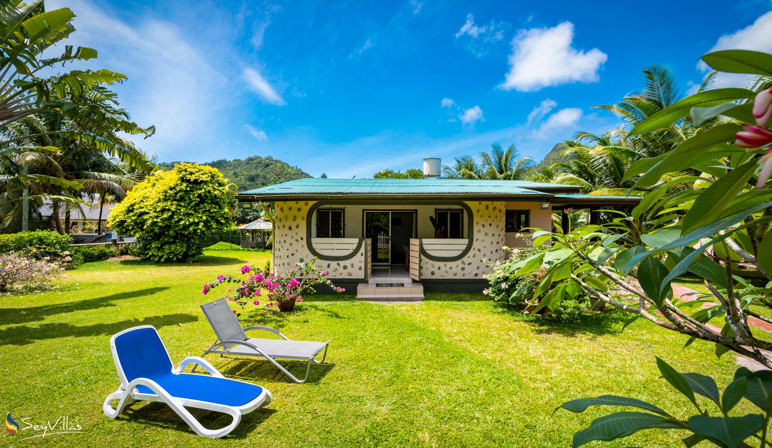 Photo 9: 88 Days Self Catering - Outdoor area - Mahé (Seychelles)