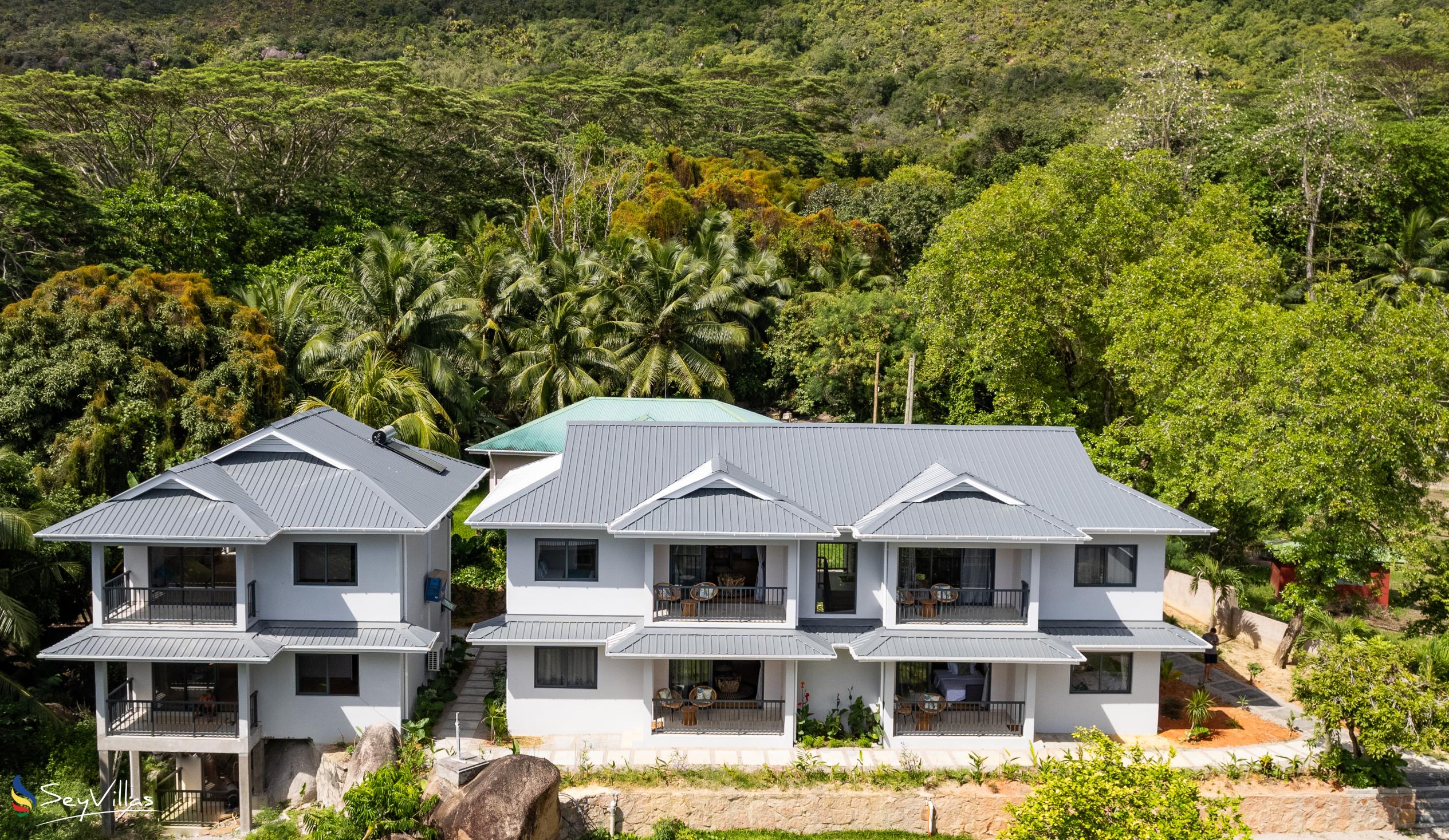 Foto 5: Anse Boudin Chalets & Villa - Aussenbereich - Praslin (Seychellen)