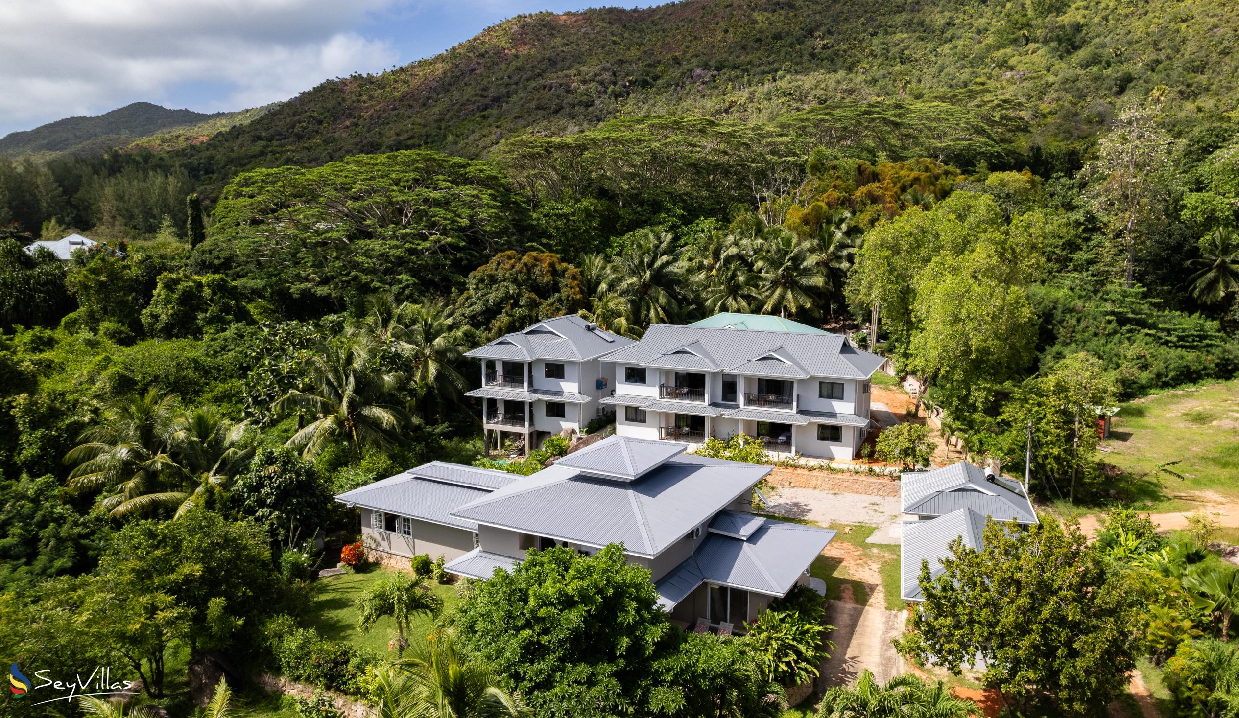 Photo 3: Anse Boudin Chalets & Villa - Outdoor area - Praslin (Seychelles)