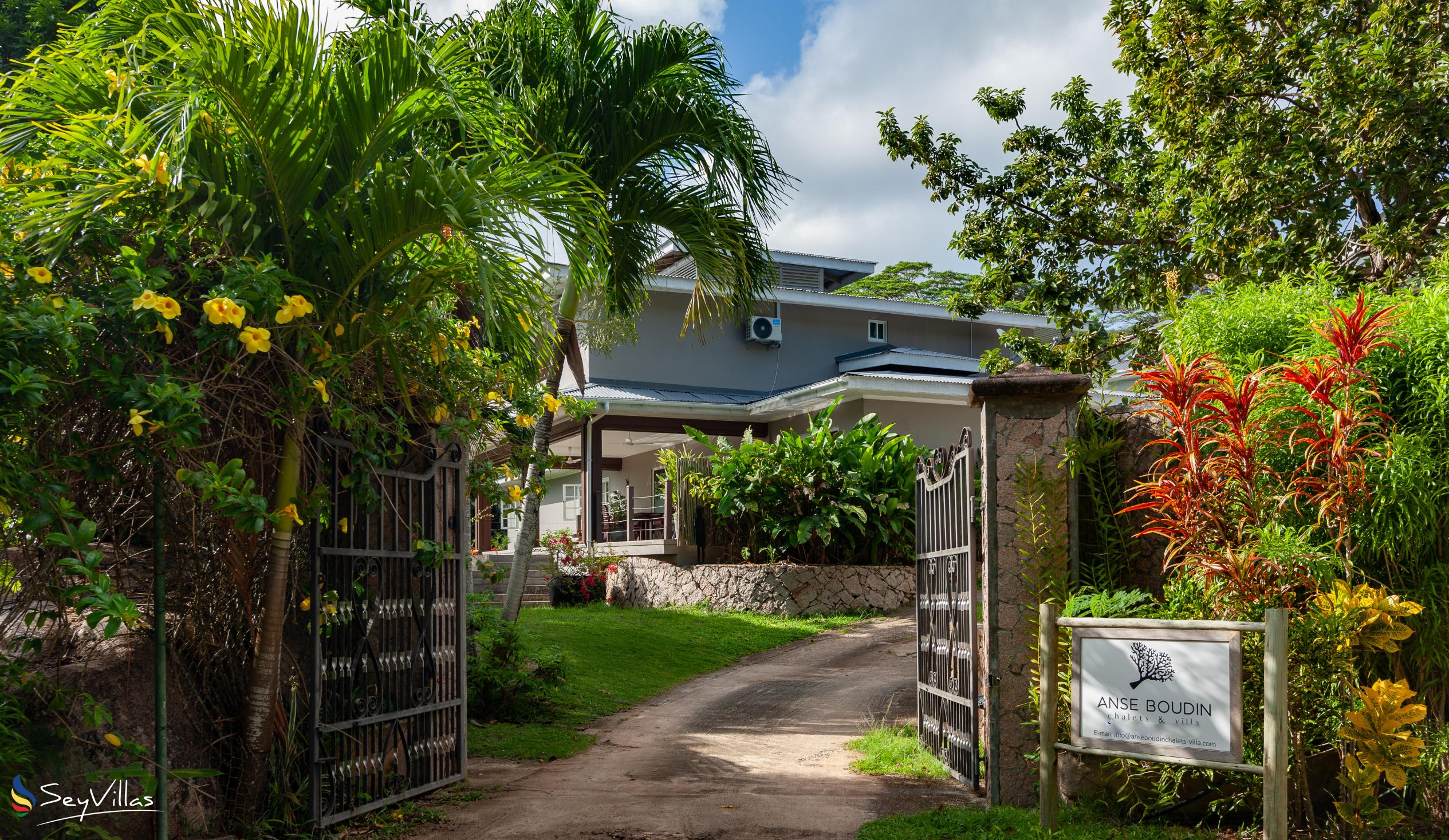 Photo 14: Anse Boudin Chalets & Villa - Outdoor area - Praslin (Seychelles)