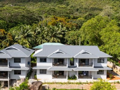 Anse Boudin Chalets & Villa