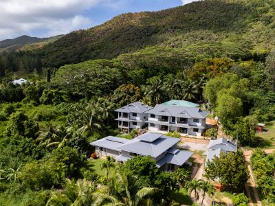 Anse Boudin Chalets & Villa