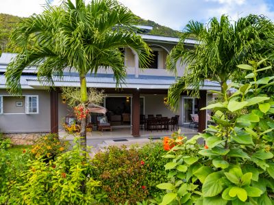 Anse Boudin Chalets & Villa