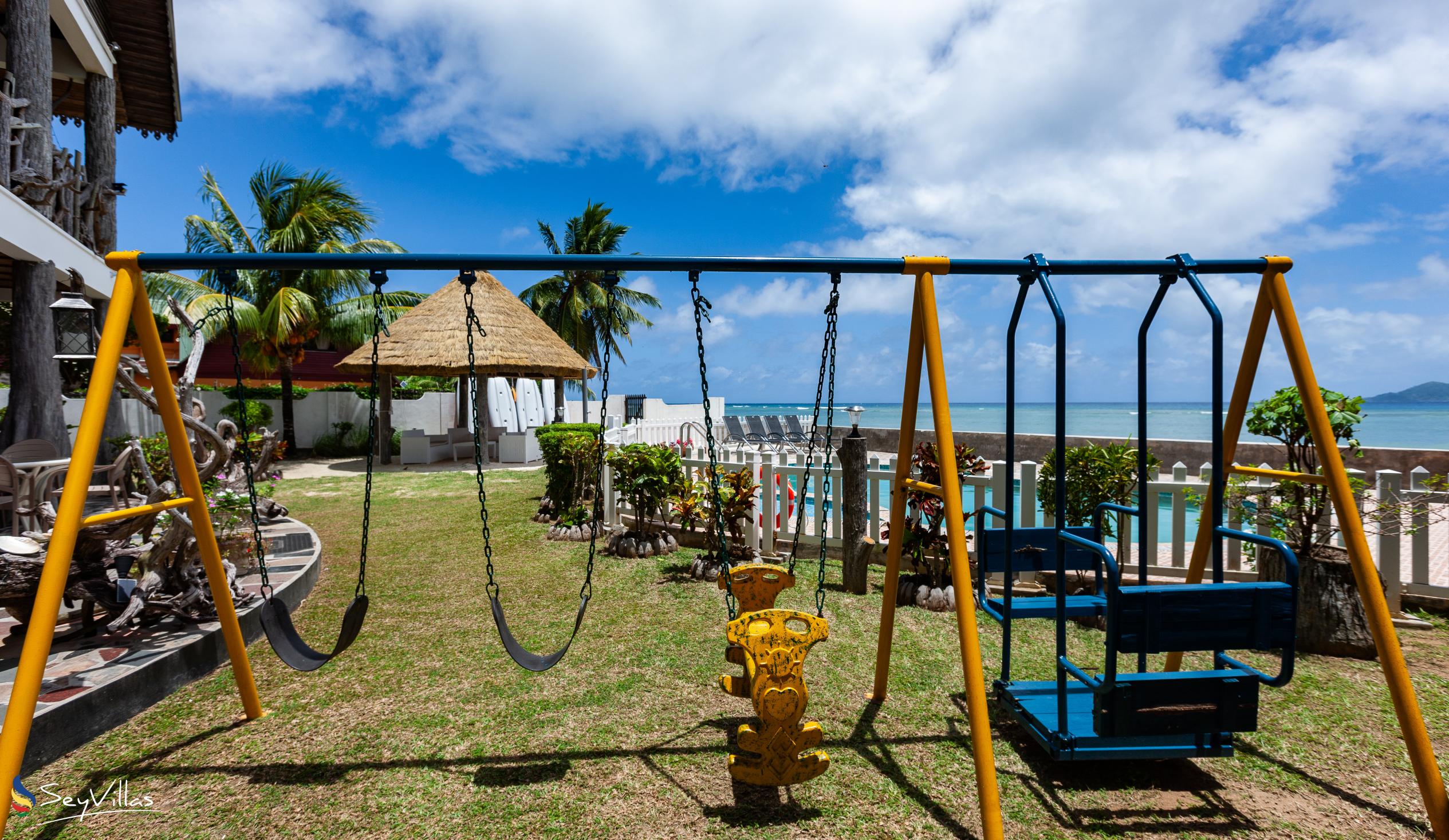 Photo 9: La Digue Emerald Villa - Outdoor area - La Digue (Seychelles)