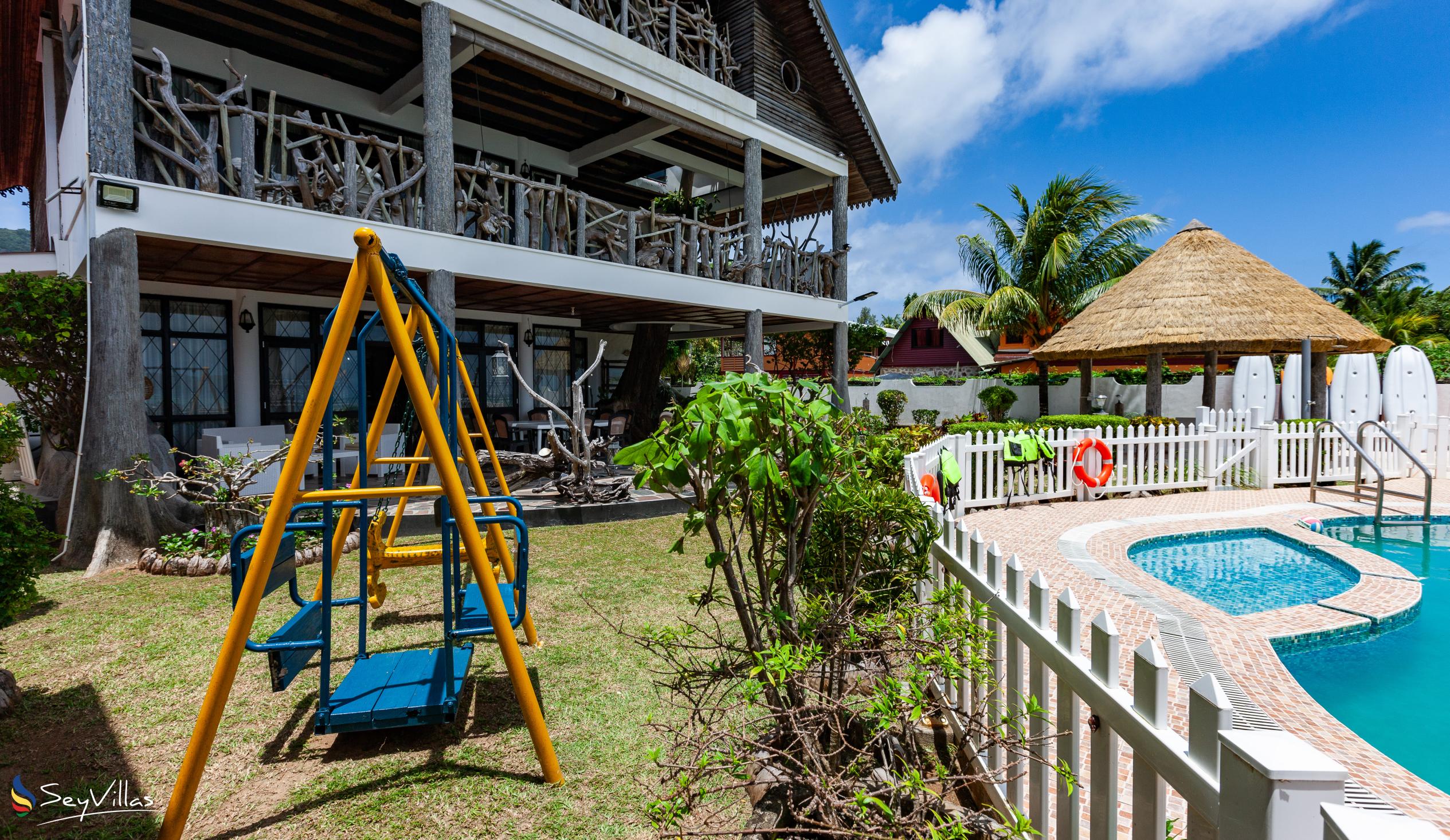 Photo 8: La Digue Emerald Villa - Outdoor area - La Digue (Seychelles)