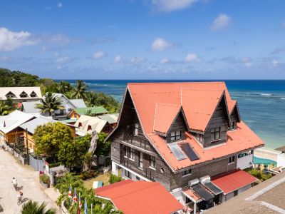 La Digue Emerald Villa