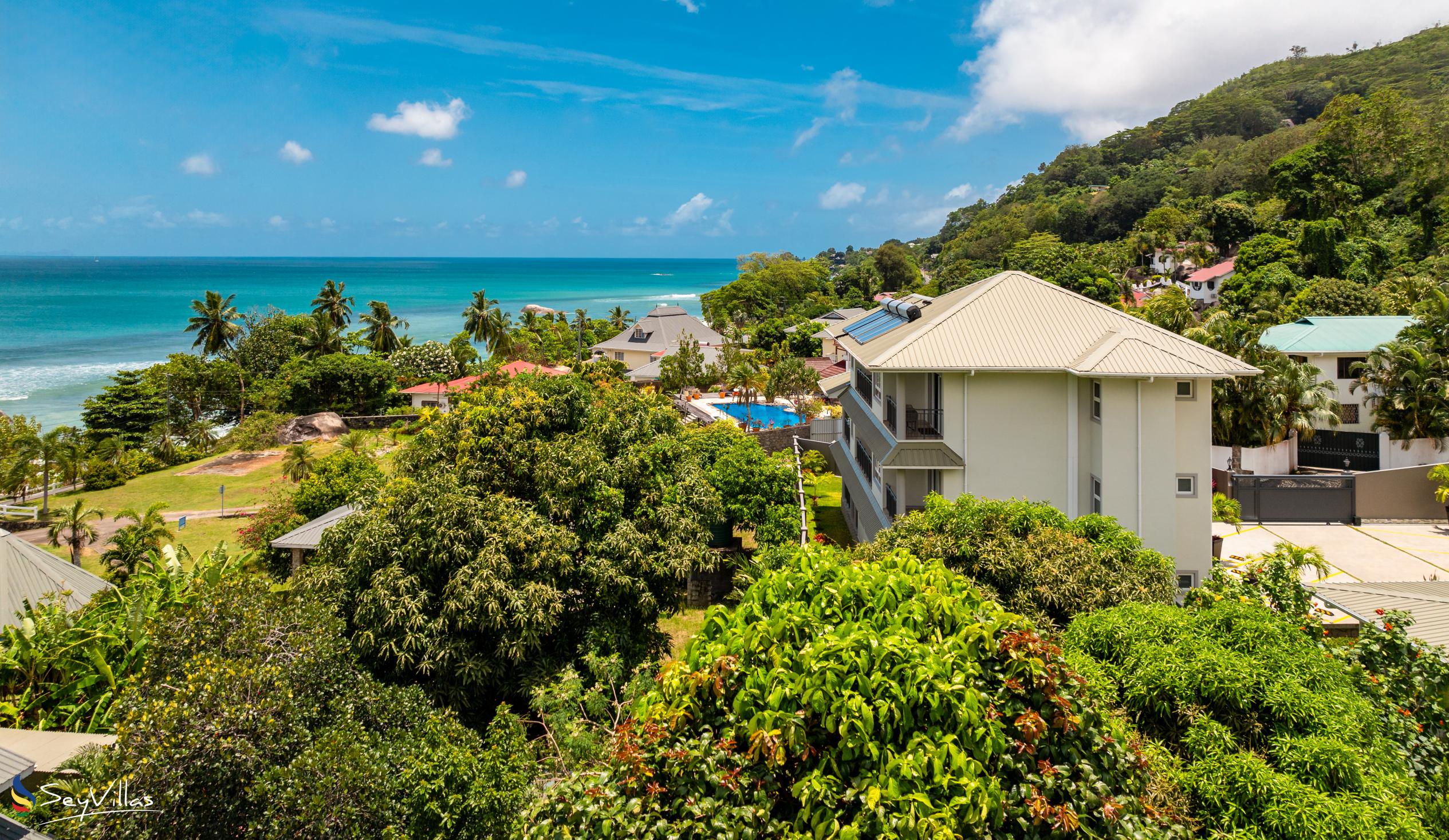 Photo 4: Summer Sand Holiday Apartments - Outdoor area - Mahé (Seychelles)