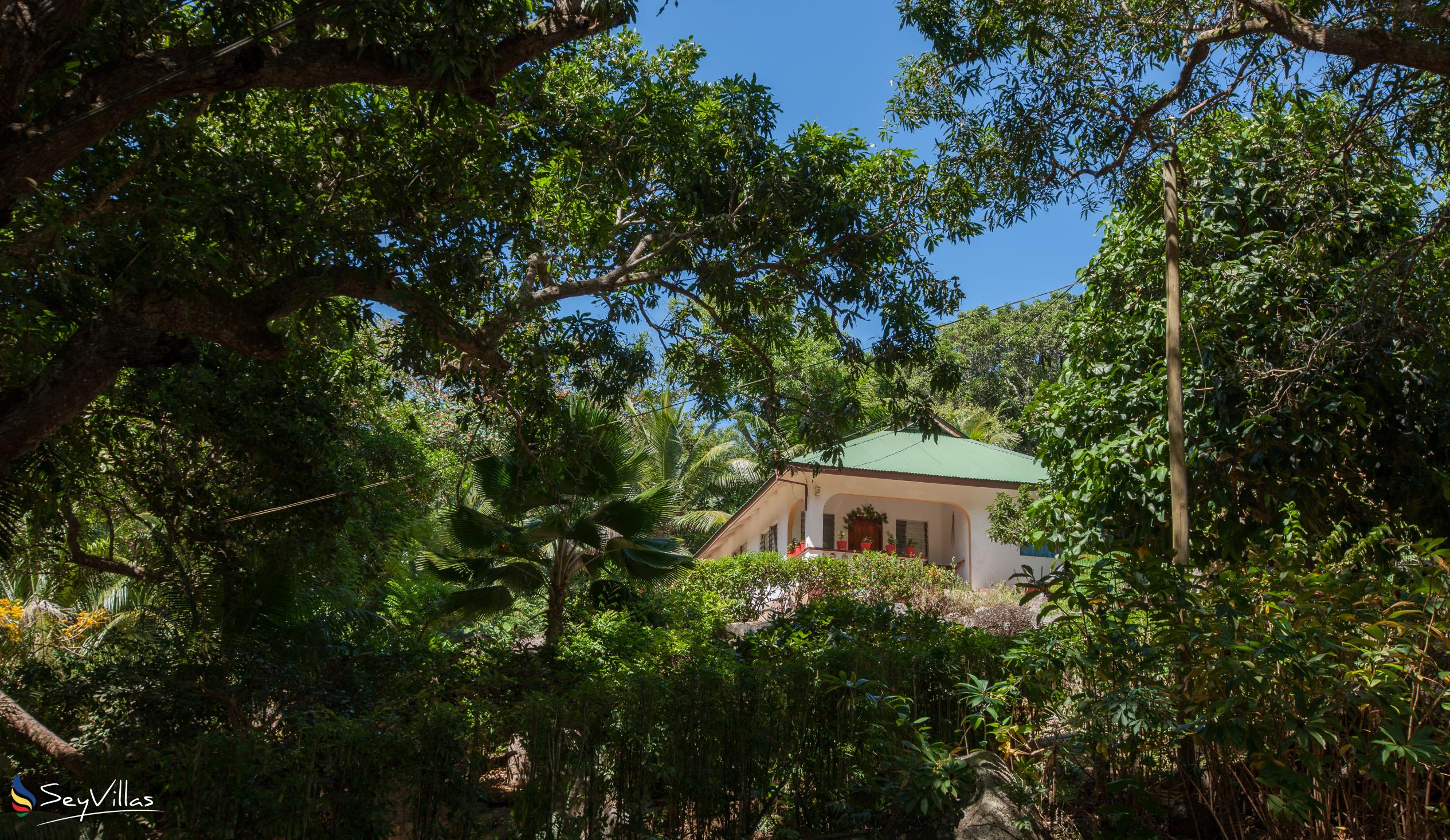 Photo 92: Casa de Leela & CocoLux Luxury Apartments - Outdoor area - La Digue (Seychelles)