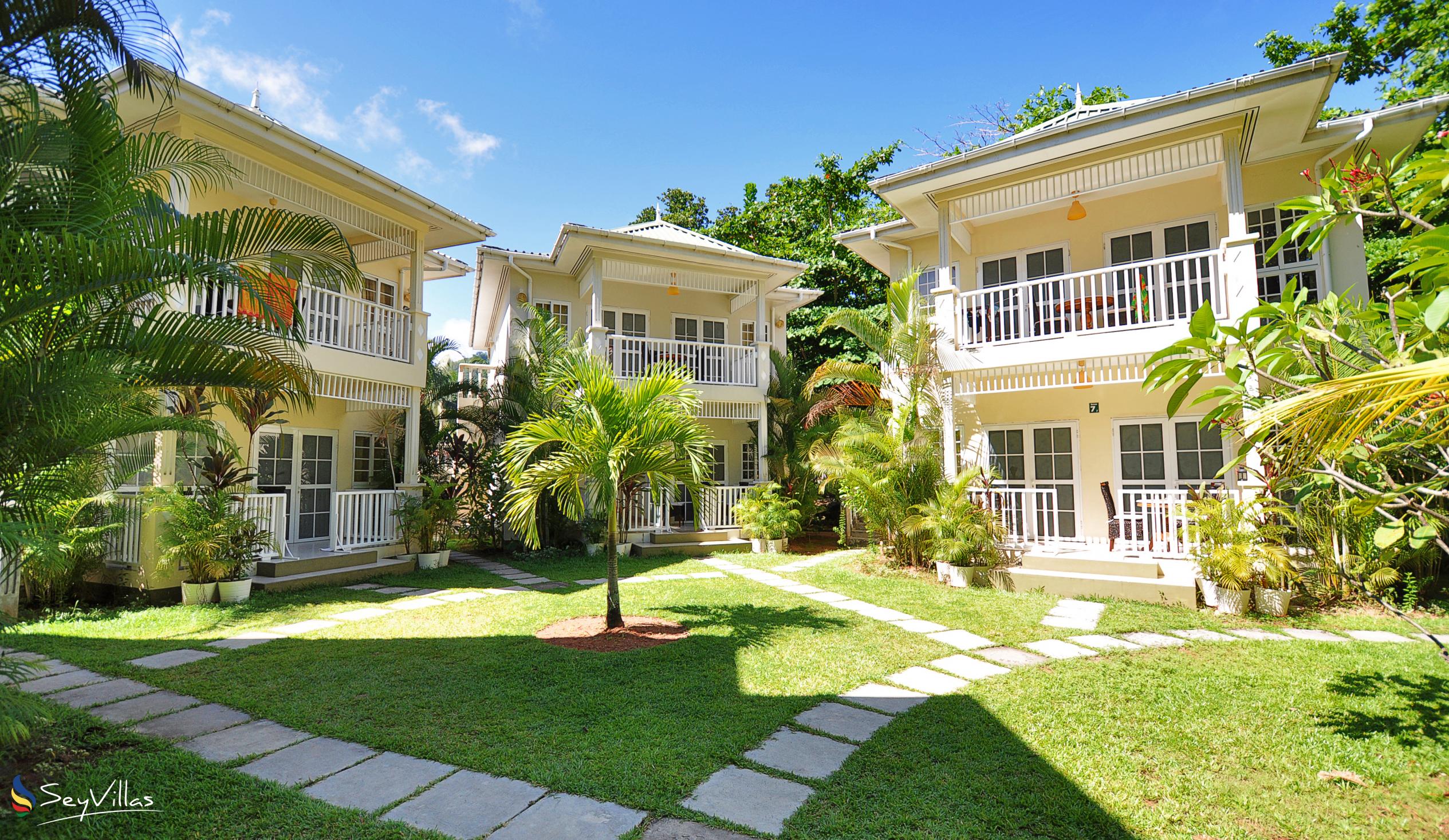 bord-mer-villa-appartement-aussenbereich-mah-seychellen-foto-1